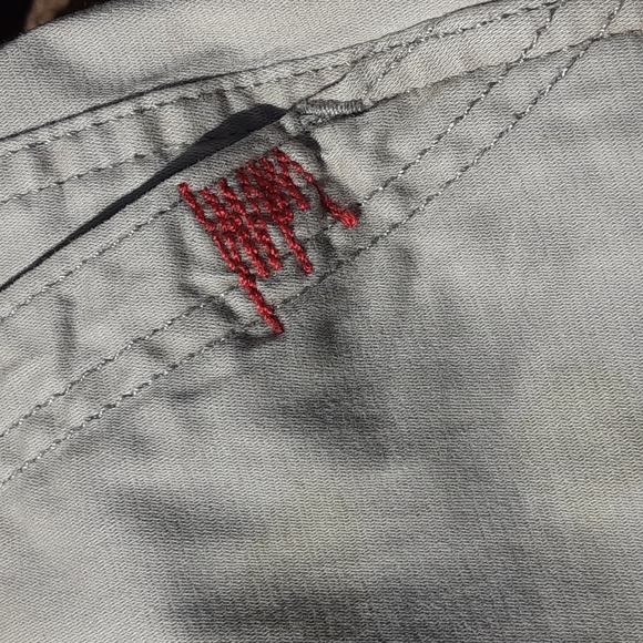 Short's - Picture 2 of 4